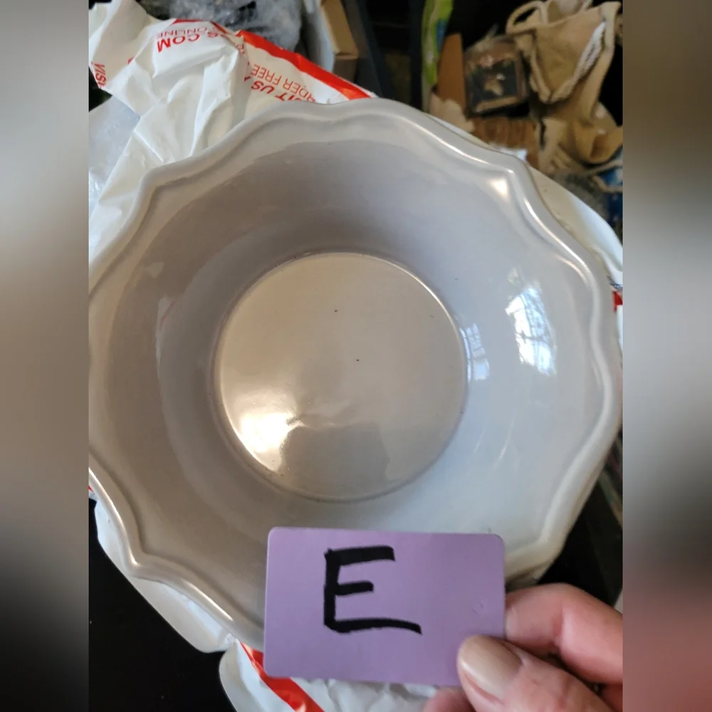 Pier 1 lot of 2 vintage ceramic Kate Flint soup bowls scallop edge